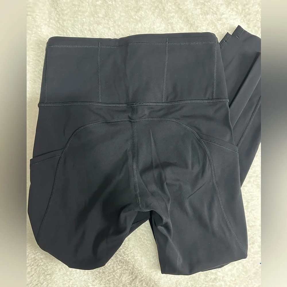 Lululemon fast and free leggings size 2 - Picture 6 of 7